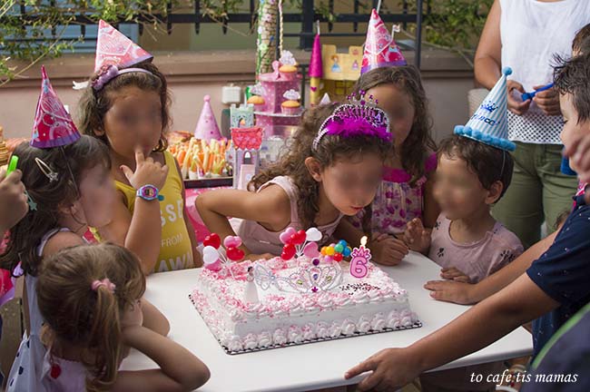 Πάρτυ γενεθλίων για μικρές πριγκίπισσες.