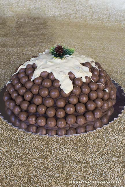 Χριστουγεννιάτικη τούρτα με maltesers.