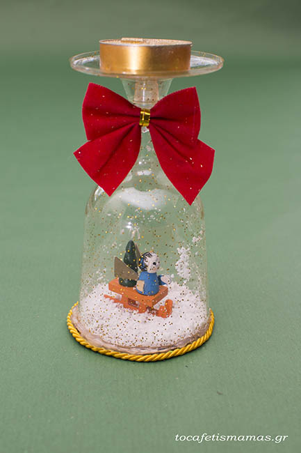 Χριστουγεννιάτικα Κηροπήγια από Ποτήρια Μίας Χρήσης.