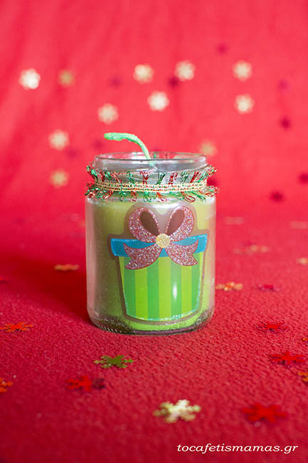 Χριστουγεννιάτικα κεριά με παλιές κηρομπογιές.