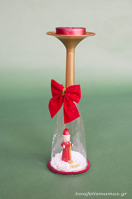 Χριστουγεννιάτικα Κηροπήγια από Ποτήρια Μίας Χρήσης.